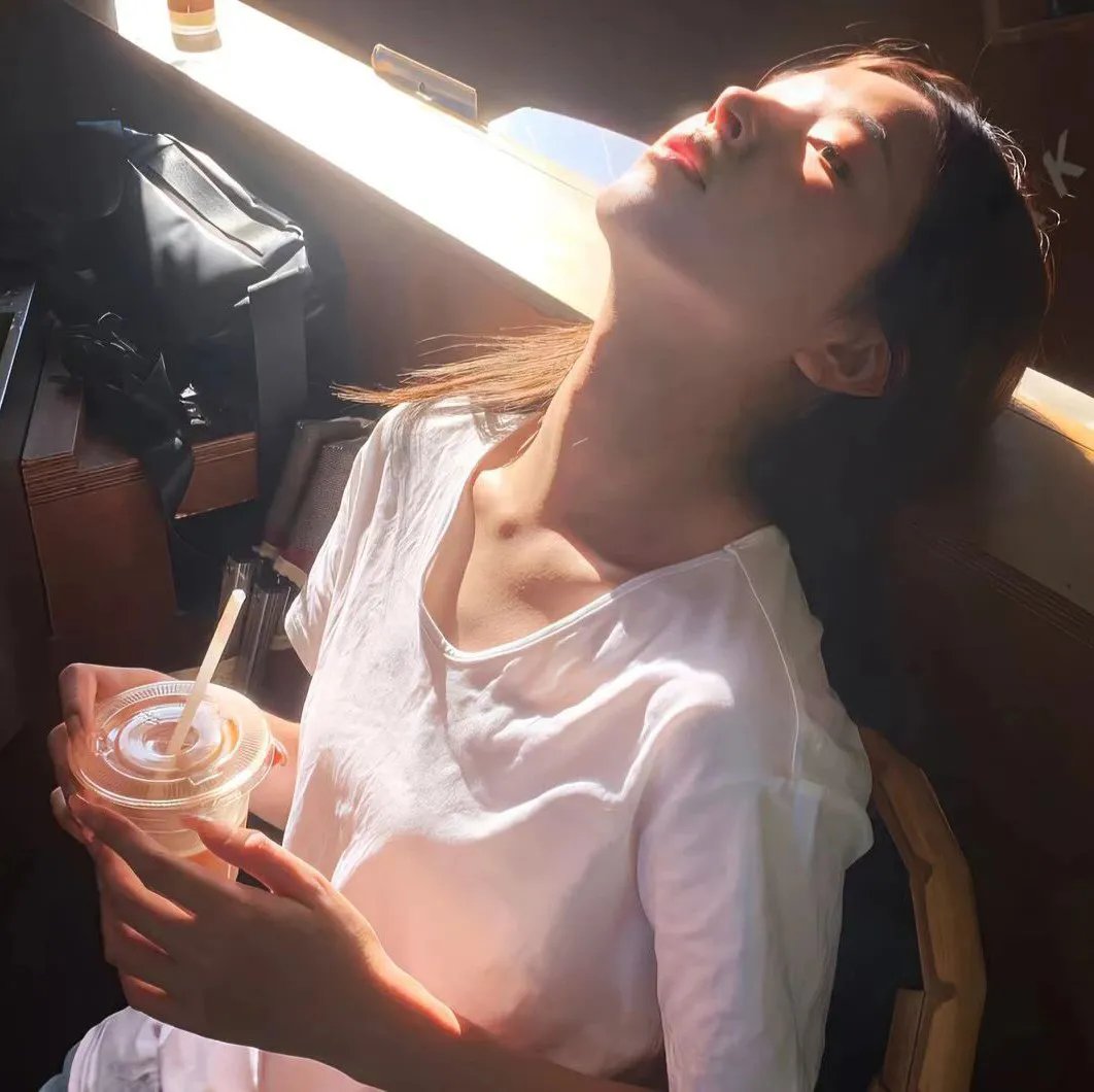 相爱相杀两姐妹